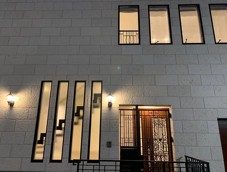 SZ House New Residence夜の外観